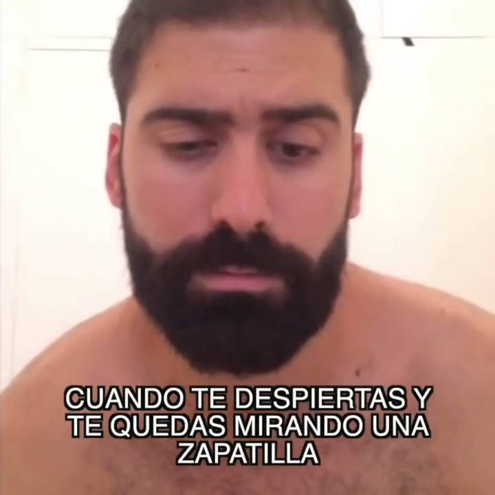 cuando te levantas y te quedas mirando un zapato