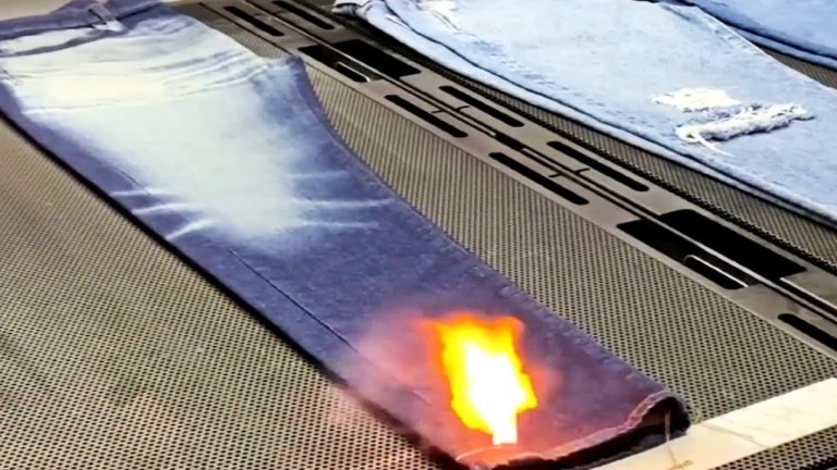 de que esta hecho los pantalones